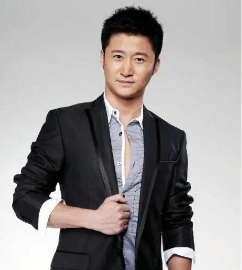 沈凌爆料吴京视频在线观看,揭秘视频背后的惊人内幕  第1张